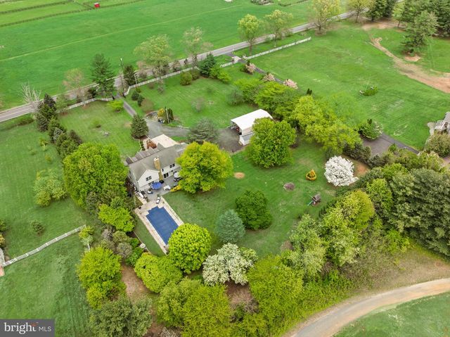 117 BURLINGTON PATH RD, Cream Ridge, NJ 08514