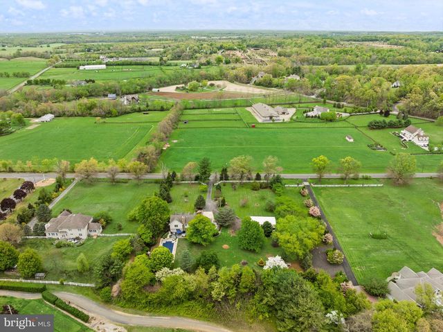 117 BURLINGTON PATH RD, Cream Ridge, NJ 08514