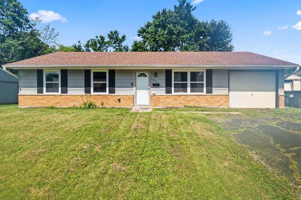 939 Firwood Drive 939 Firwood Drive, New Carlisle, OH 45344