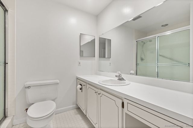 3200 Park Avenue 11E2, Bridgeport, CT 06604