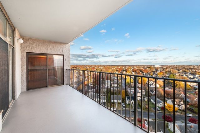 3200 Park Avenue 11E2, Bridgeport, CT 06604