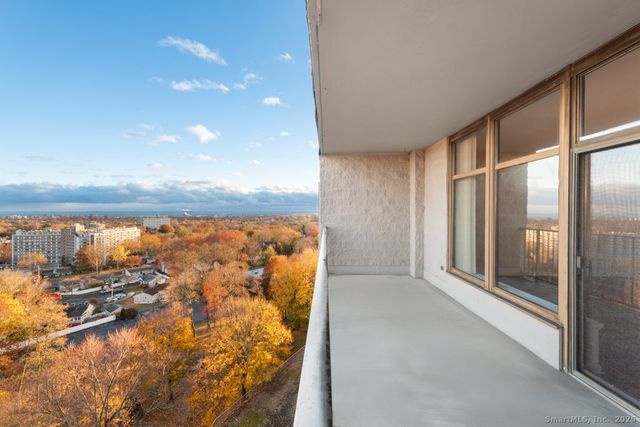 3200 Park Avenue 11E2, Bridgeport, CT 06604