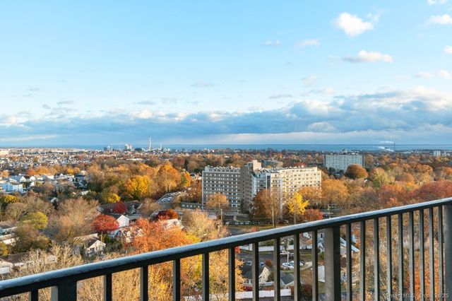 3200 Park Avenue 11E2, Bridgeport, CT 06604