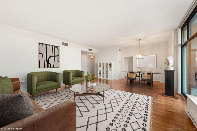 3200 Park Avenue 11E2, Bridgeport, CT 06604