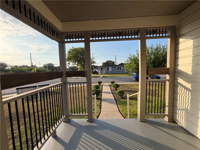 1501 Wynwood St, Corpus Christi, TX 78415