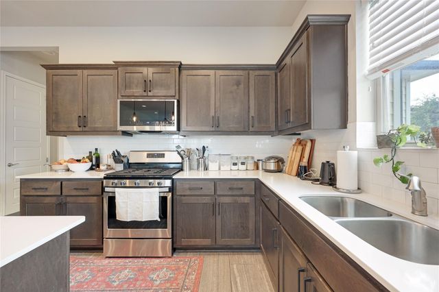 1615 Lawrence ST, Austin, TX 78741