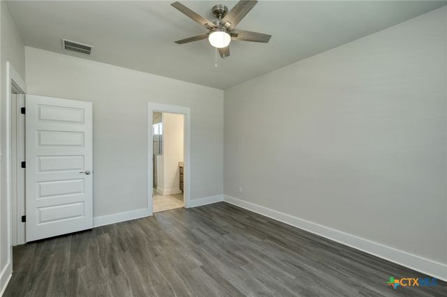 1300 W Black Locust Dr 202, Pflugerville, TX 78660