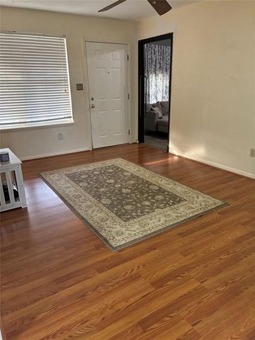 911 SW 2nd Street, Moore, OK 73160