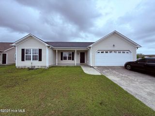 7317 Woodhall Drive, Wilmington, NC 28411