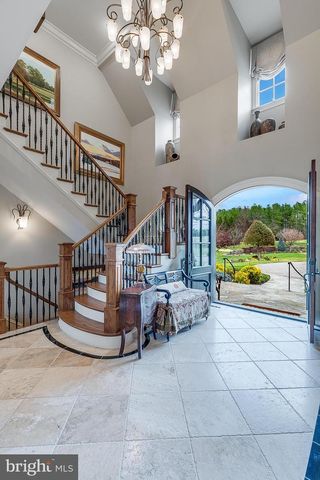 22665 CREIGHTON FARMS DR, Leesburg, VA 20175