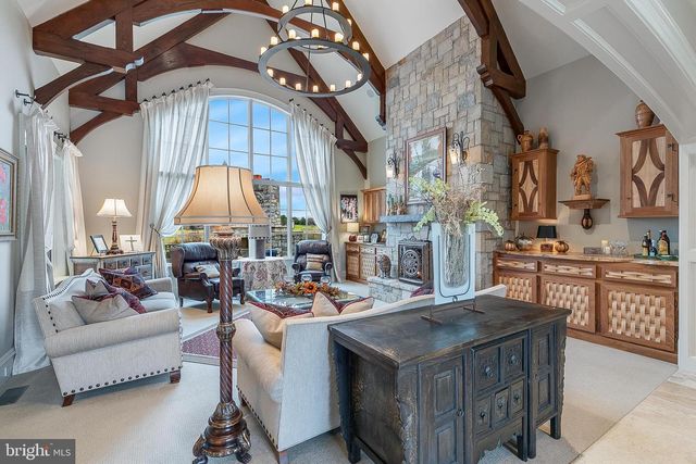 22665 CREIGHTON FARMS DR, Leesburg, VA 20175