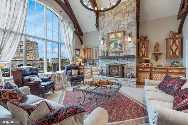 22665 CREIGHTON FARMS DR, Leesburg, VA 20175