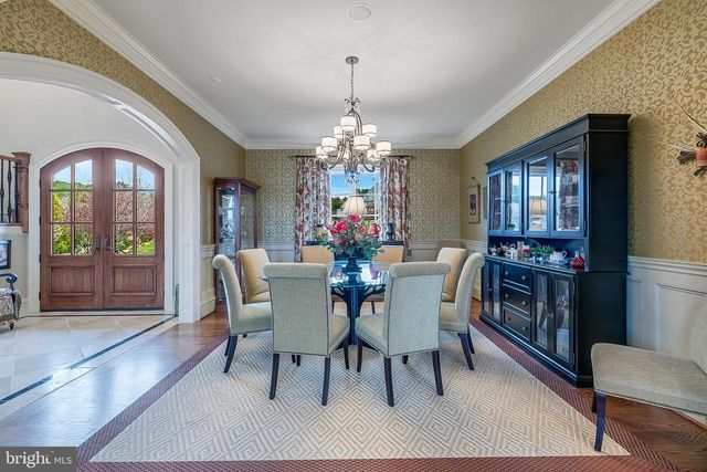 22665 CREIGHTON FARMS DR, Leesburg, VA 20175