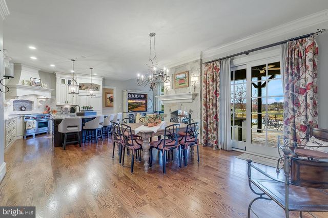 22665 CREIGHTON FARMS DR, Leesburg, VA 20175