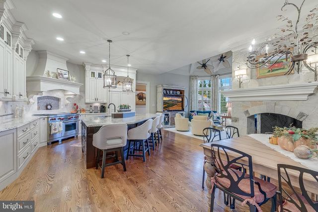 22665 CREIGHTON FARMS DR, Leesburg, VA 20175