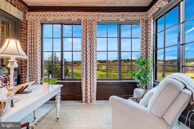 22665 CREIGHTON FARMS DR, Leesburg, VA 20175