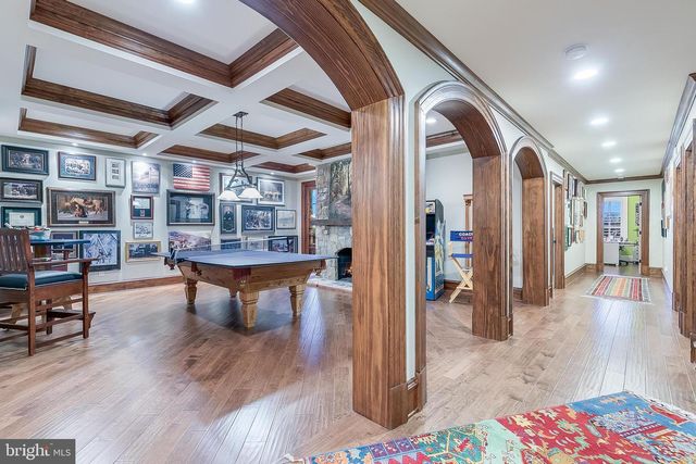 22665 CREIGHTON FARMS DR, Leesburg, VA 20175