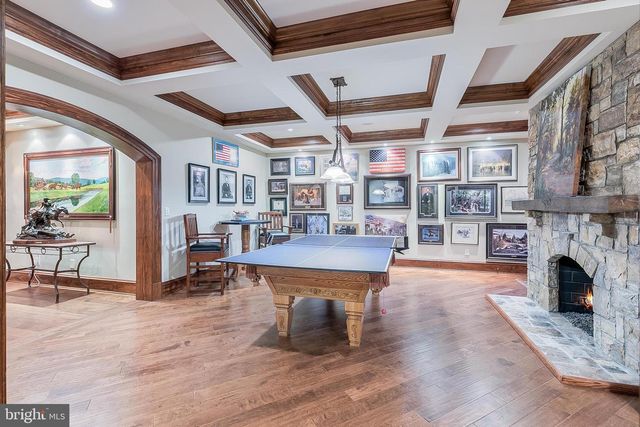 22665 CREIGHTON FARMS DR, Leesburg, VA 20175