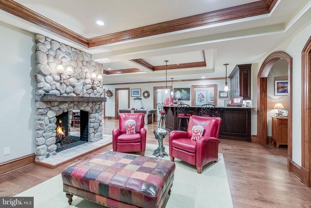 22665 CREIGHTON FARMS DR, Leesburg, VA 20175