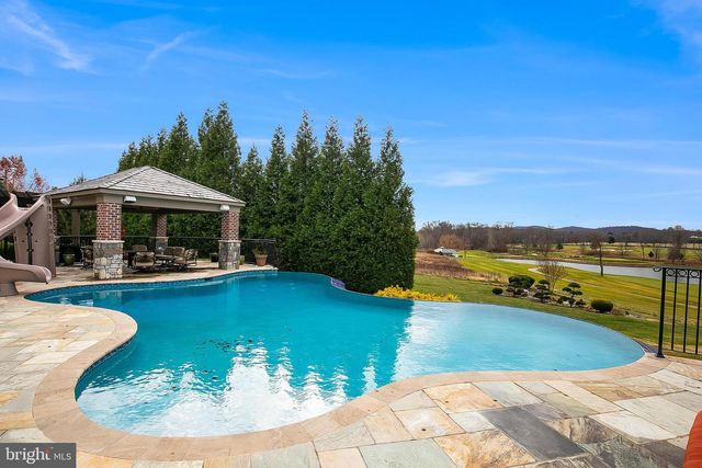 22665 CREIGHTON FARMS DR, Leesburg, VA 20175