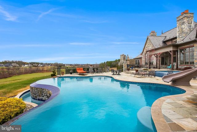 22665 CREIGHTON FARMS DR, Leesburg, VA 20175