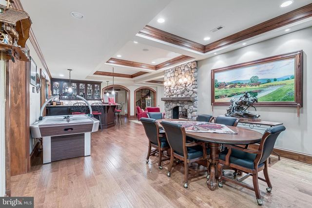 22665 CREIGHTON FARMS DR, Leesburg, VA 20175