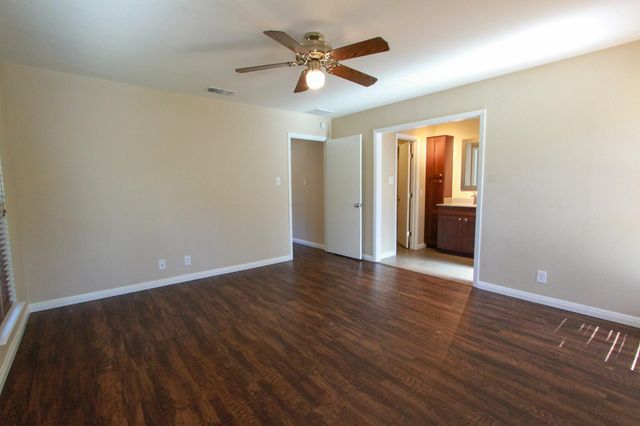 10705 Doering LN, Austin, TX 78750