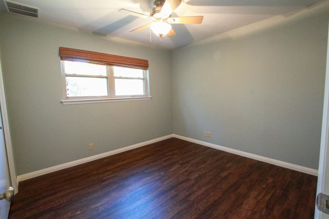 10705 Doering LN, Austin, TX 78750