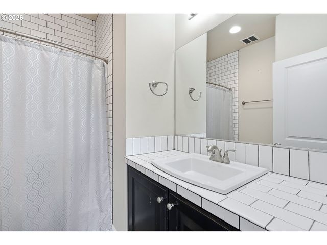 11380 Sw BARBER St, Wilsonville, OR 97070