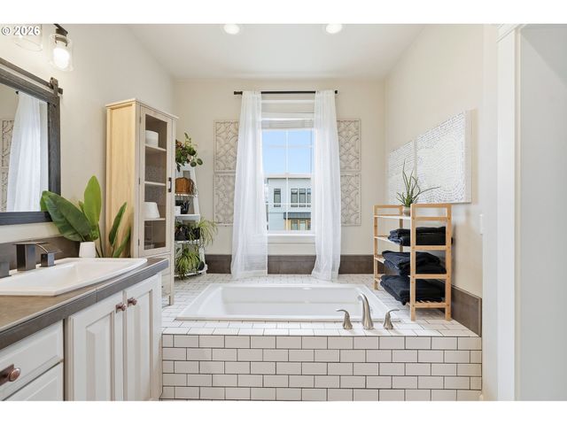 11380 Sw BARBER St, Wilsonville, OR 97070