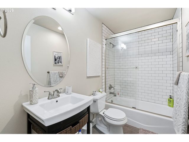 11380 Sw BARBER St, Wilsonville, OR 97070