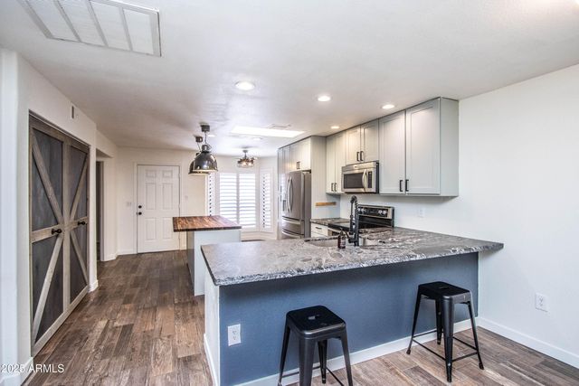 1318 E COBB Drive, Tempe, AZ 85288