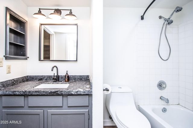 1318 E COBB Drive, Tempe, AZ 85288