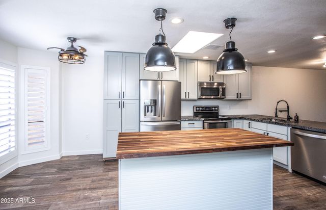 1318 E COBB Drive, Tempe, AZ 85288