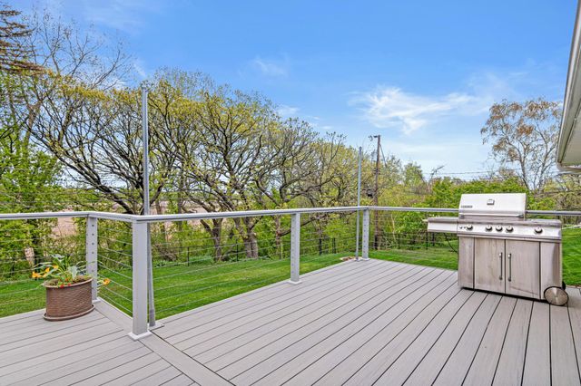 9055 Johnson Avenue S, Bloomington, MN 55437