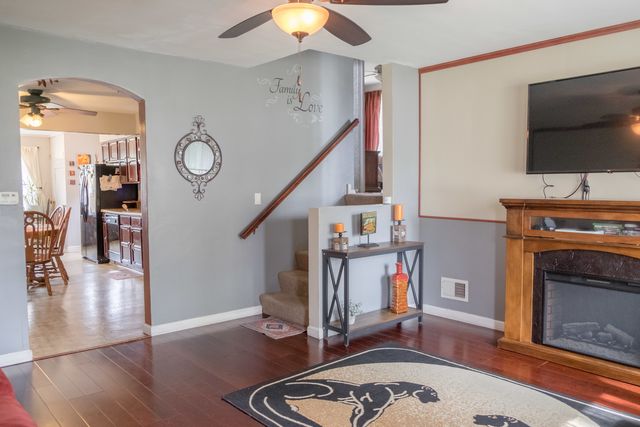 4044 Oak Park Avenue, Stickney, IL 60402