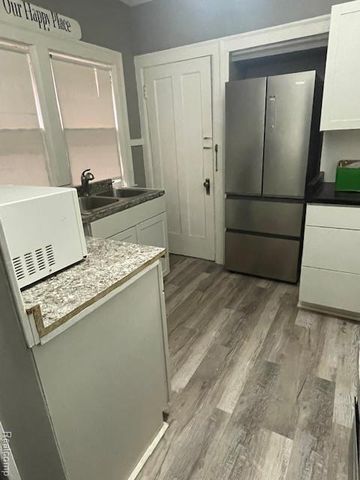 4324 W Buena Vista Street, Detroit, MI 48238