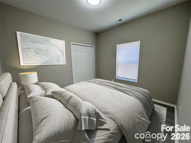 9019 Newfield Street, Charlotte, NC 28216