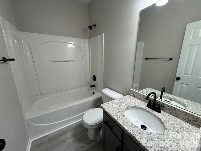 9019 Newfield Street, Charlotte, NC 28216