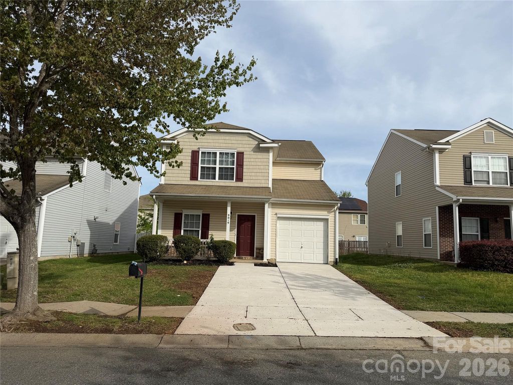 9019 Newfield Street, Charlotte, NC 28216