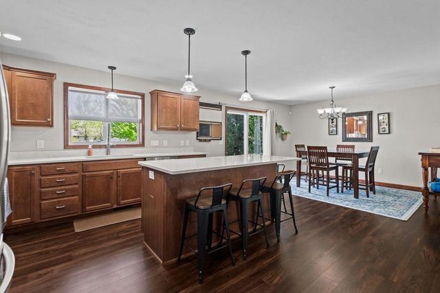 W6464 CHERRYBARK CIRCLE, Menasha, WI 54952