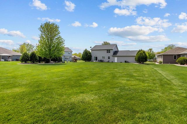 W6464 CHERRYBARK CIRCLE, Menasha, WI 54952