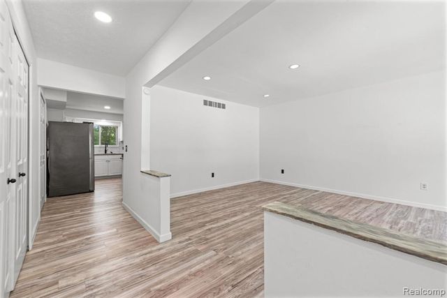 3030 Chard Avenue, Warren, MI 48092