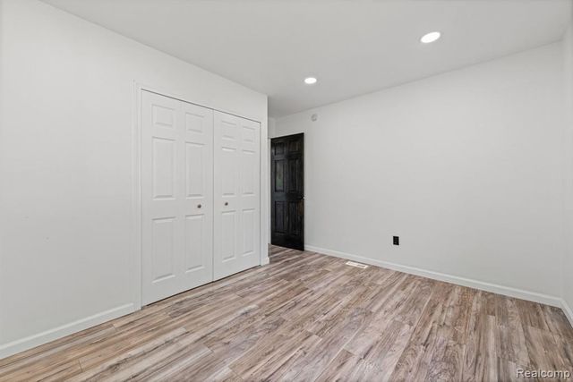 3030 Chard Avenue, Warren, MI 48092