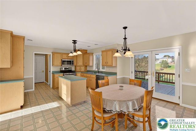 4748 York Drive, North Whitehall Twp, PA 18069