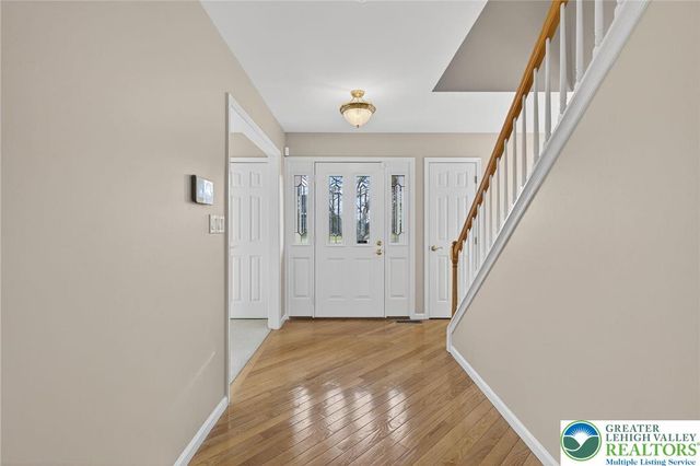 4748 York Drive, North Whitehall Twp, PA 18069