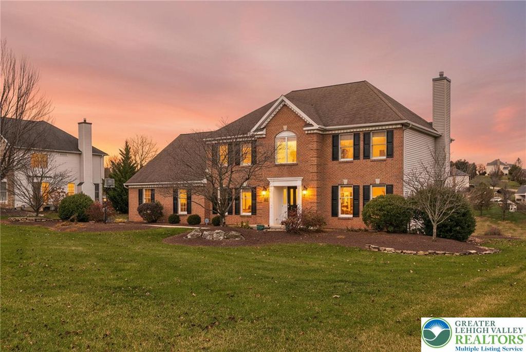 4748 York Drive, North Whitehall Twp, PA 18069