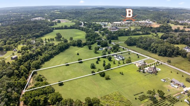 2236 New Hope Rd, Hendersonville, TN 37075