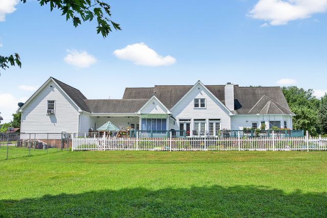 2236 New Hope Rd, Hendersonville, TN 37075