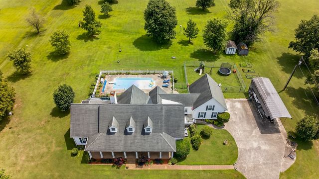 2236 New Hope Rd, Hendersonville, TN 37075